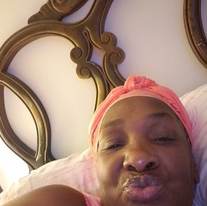 Meet your Posher, Mae